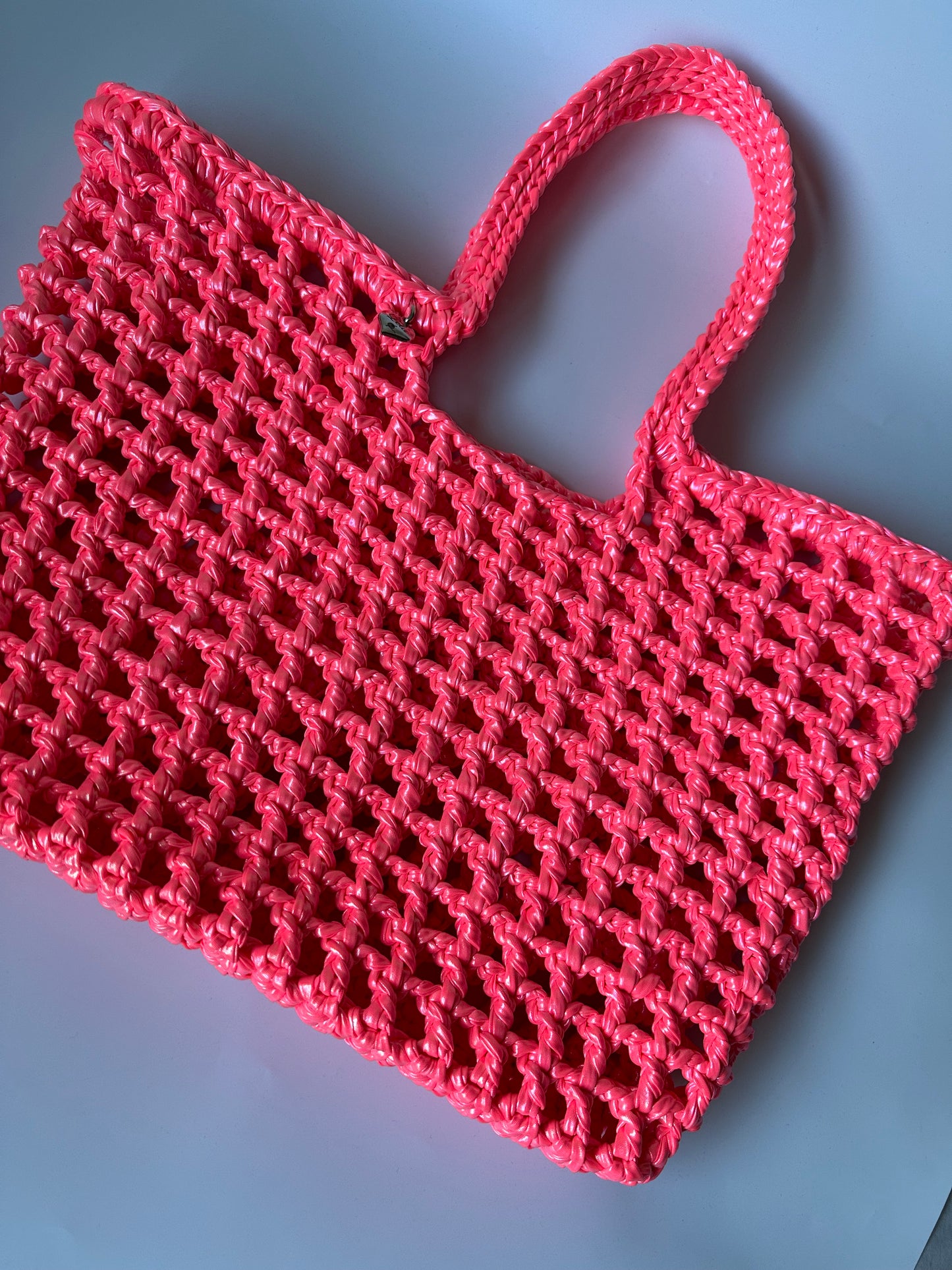 Mesh tote shine