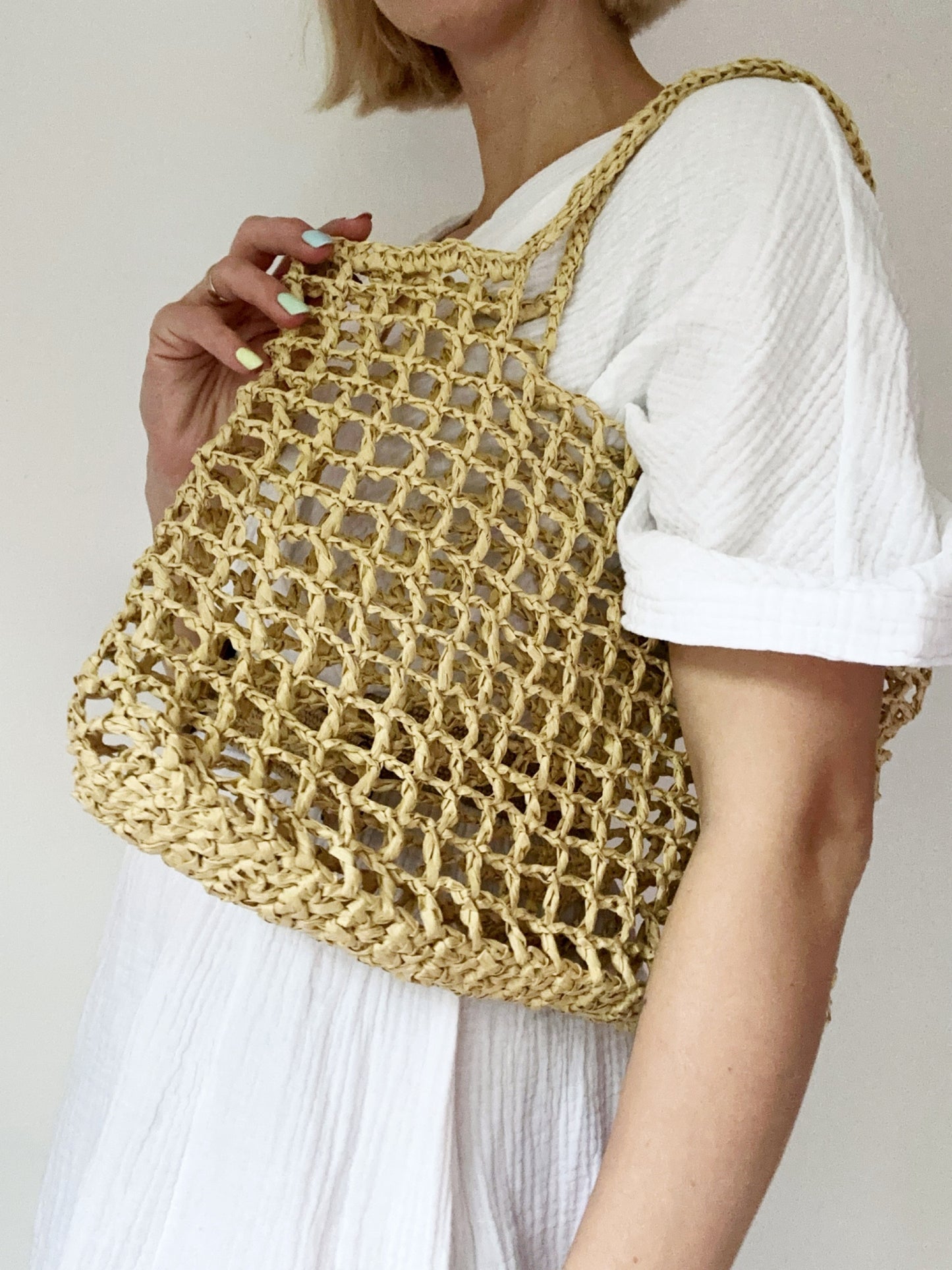 Mesh tote