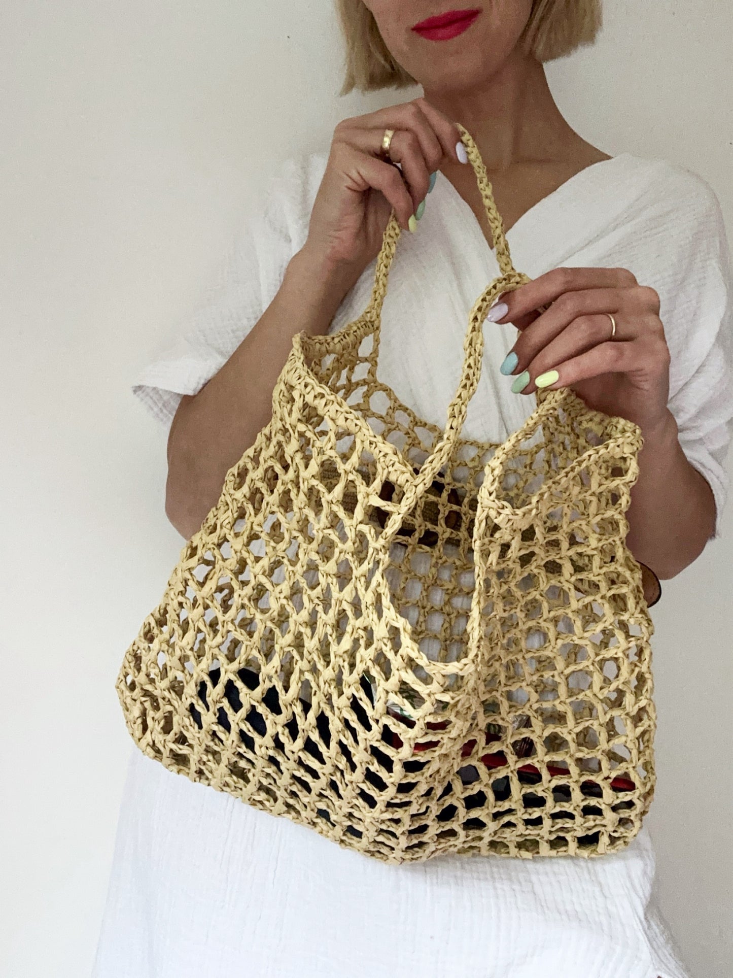 Mesh tote