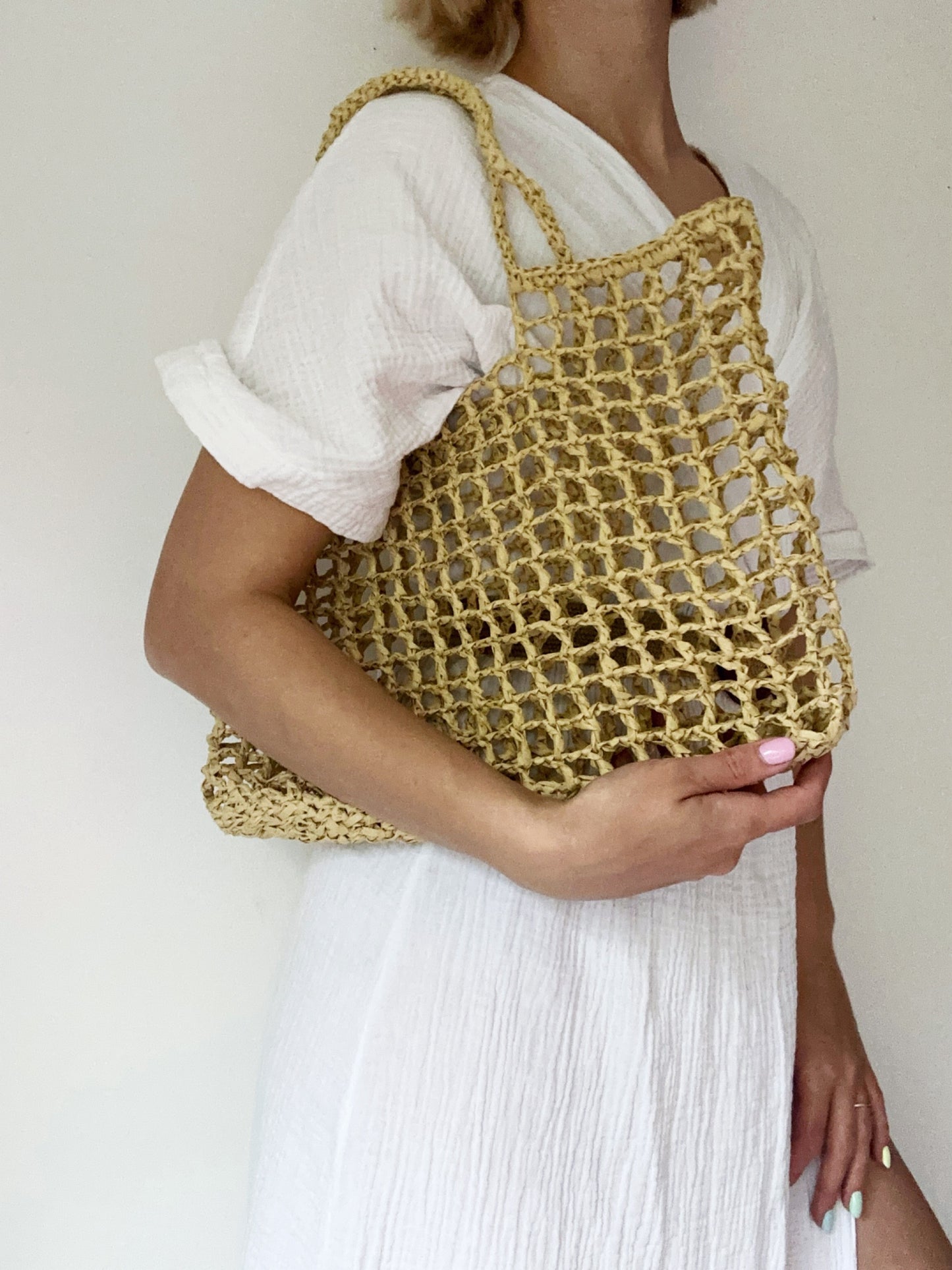 Mesh tote