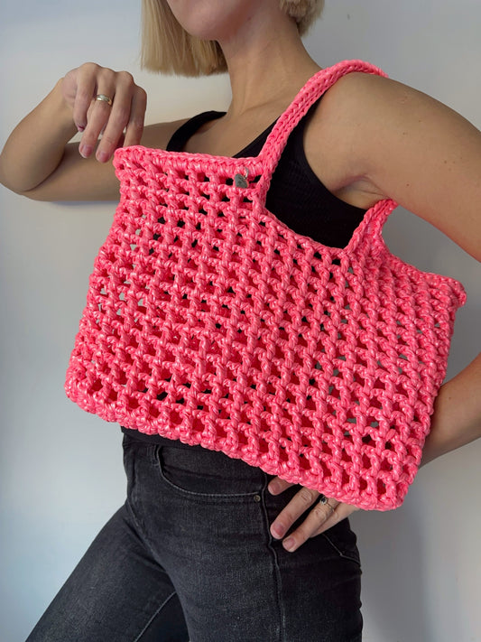 Mesh tote shine